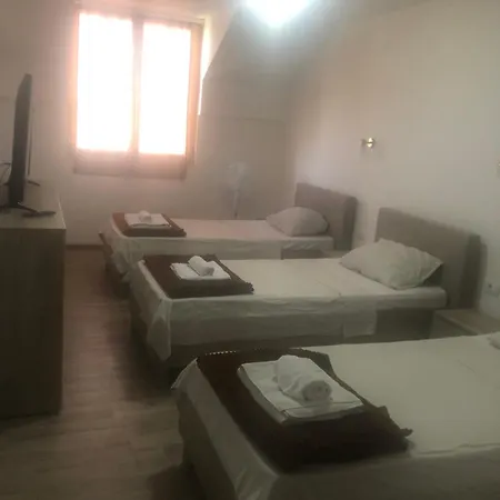 Bed & Breakfast Std Jovic Sa Bazenom *